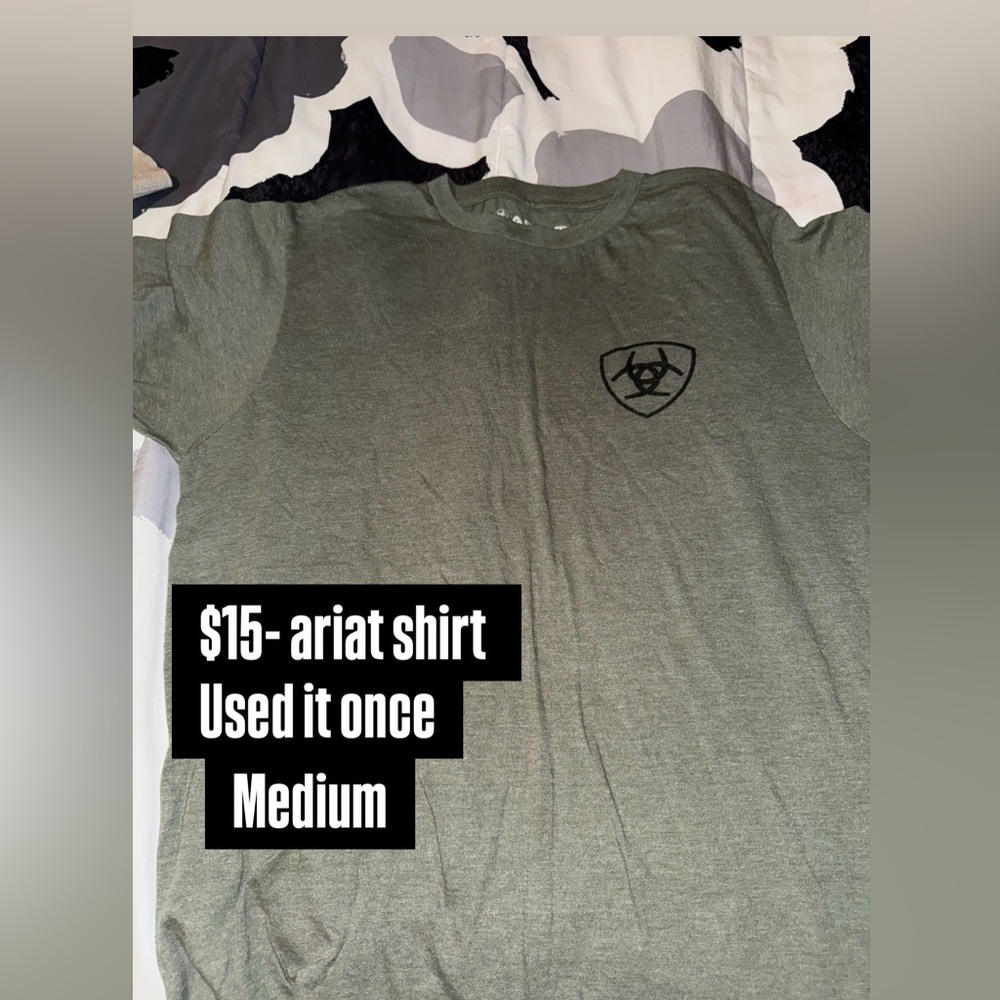 2 new ariat shirts only used once